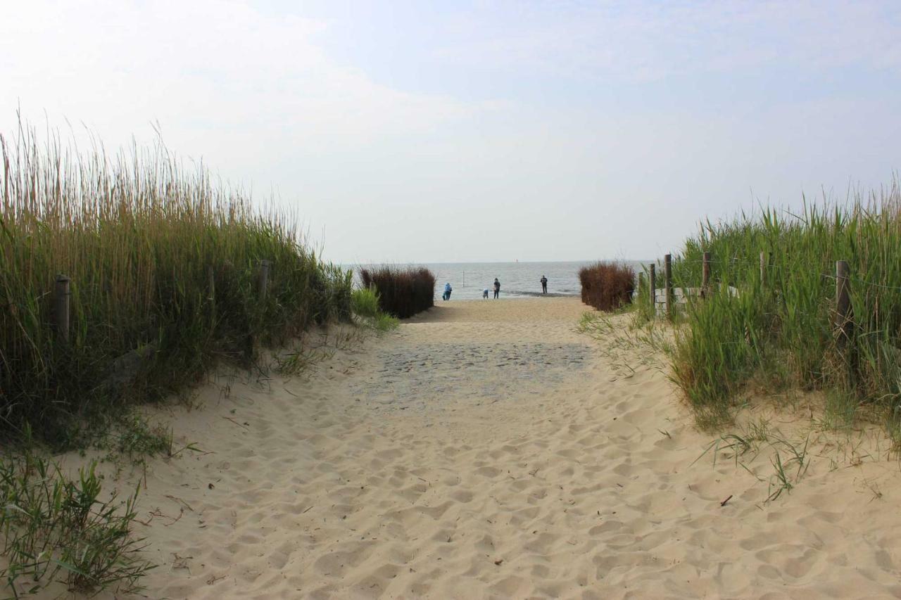 Schicke Fewo 150M Vom Strand Kostenlos Wlan Grosses Schwimmbad Sauna Cuxhaven Buitenkant foto